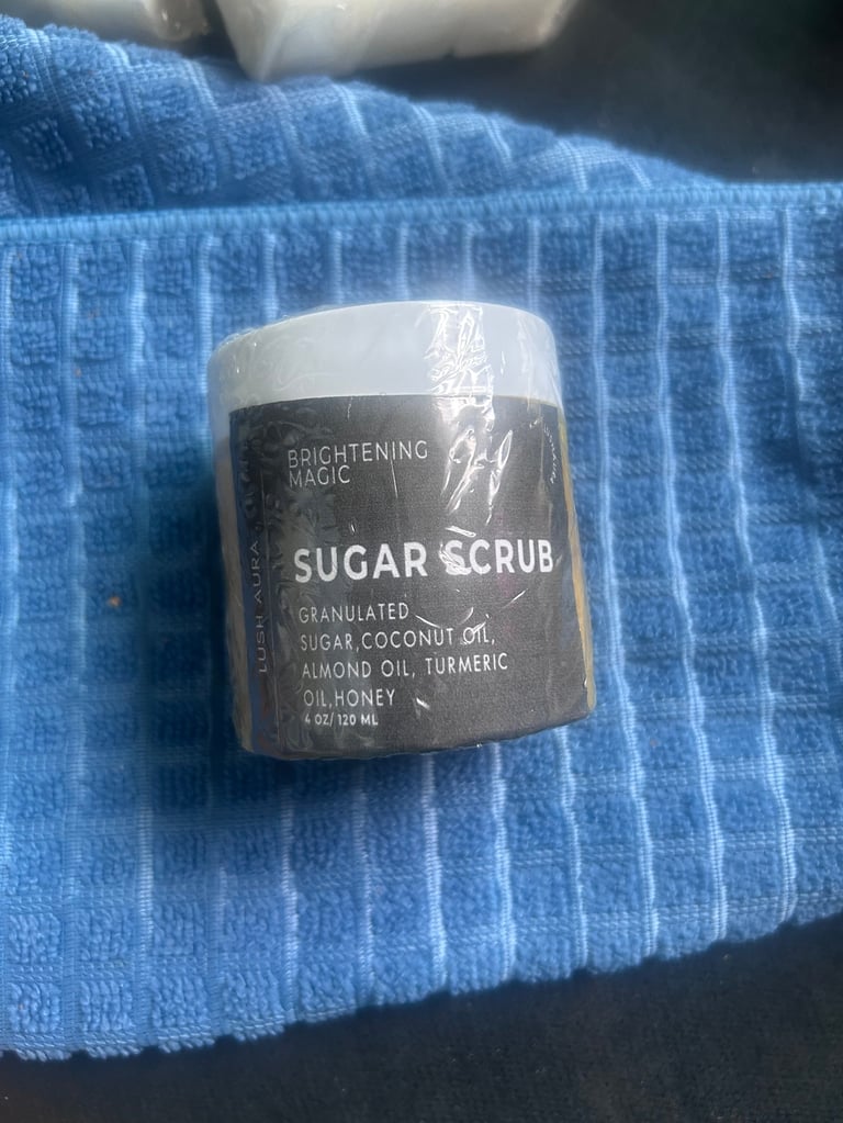 Brightening Magic Sugar Scrub